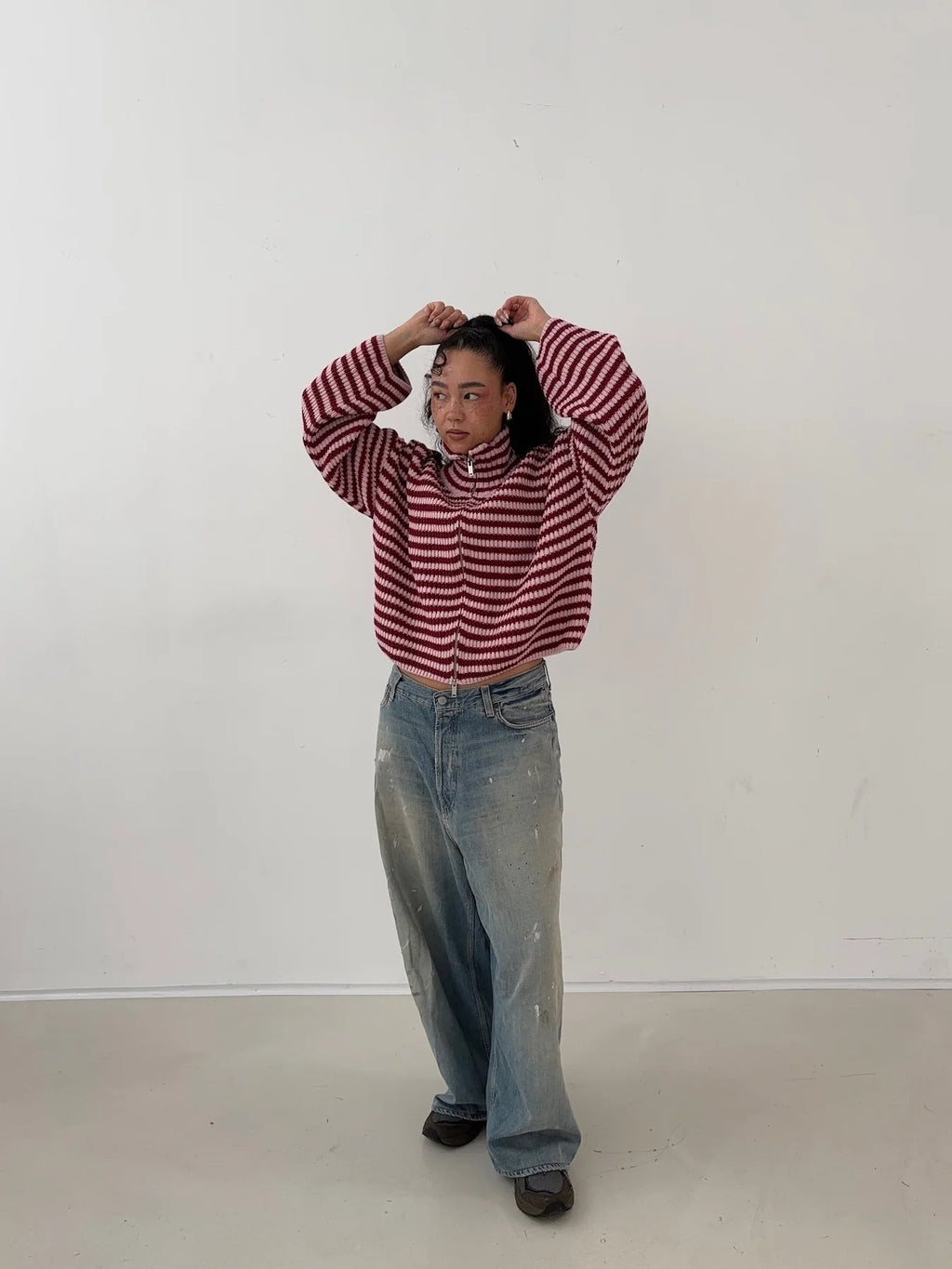 kleur=rood gestreept